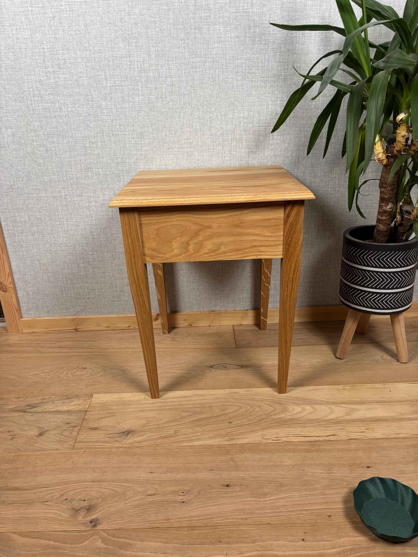 Oak Table