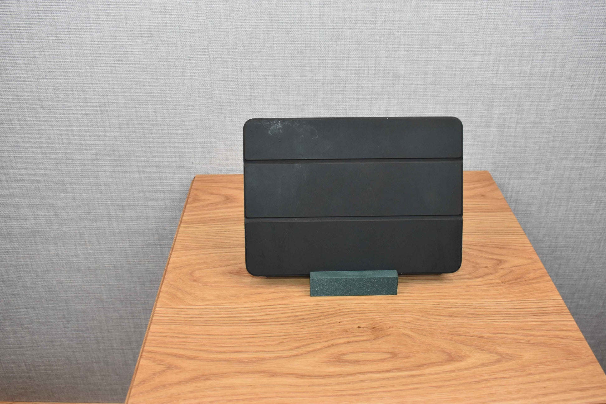 Green Sparkle Tablet Stand 3d Printed