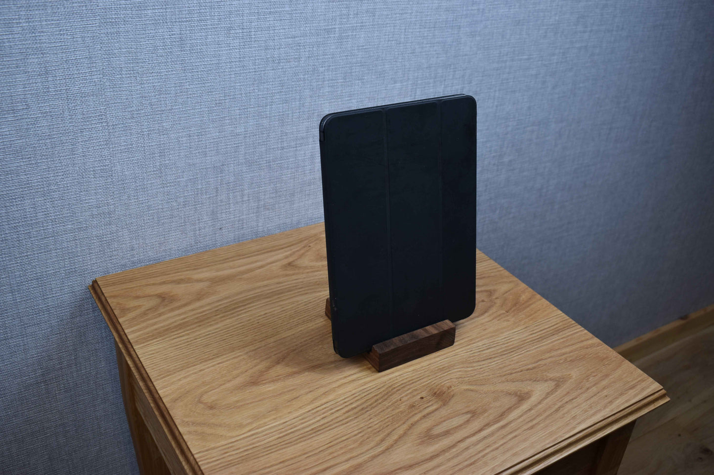 Walnut Tablet Stand