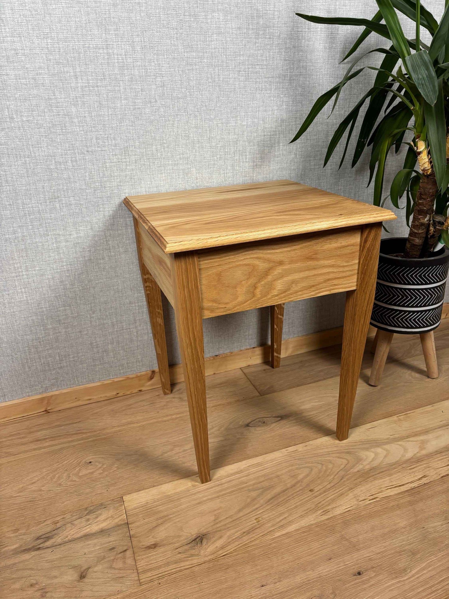 Oak Table